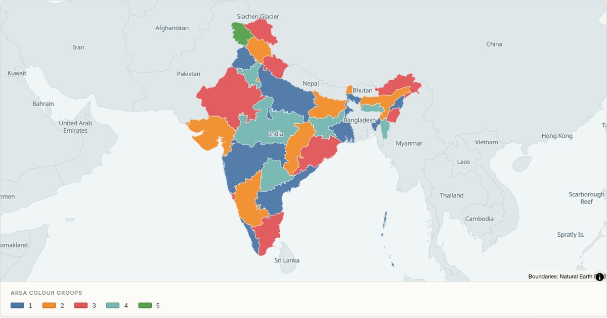 India administrative map — Categorical regions built from TopoJSON